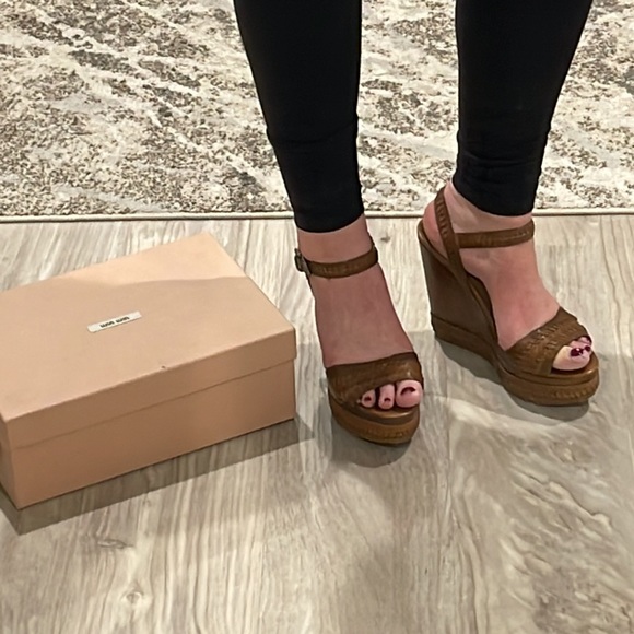 Miu Miu platform leather wedge sandals 39.5 - Picture 6 of 9